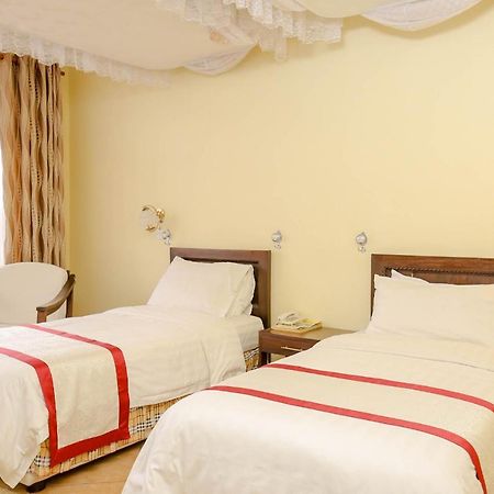 New Safari Hotel アルーシャ エクステリア 写真