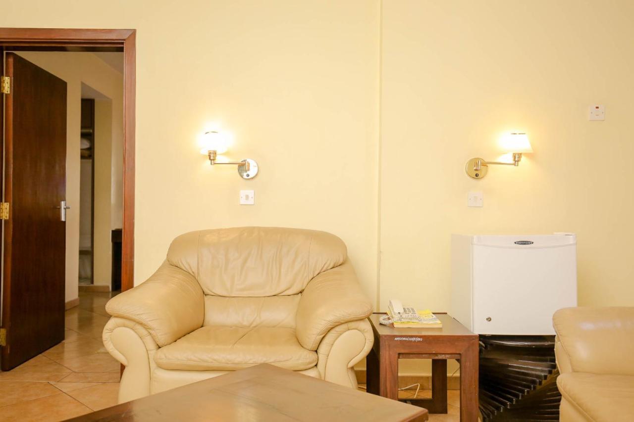 New Safari Hotel アルーシャ エクステリア 写真